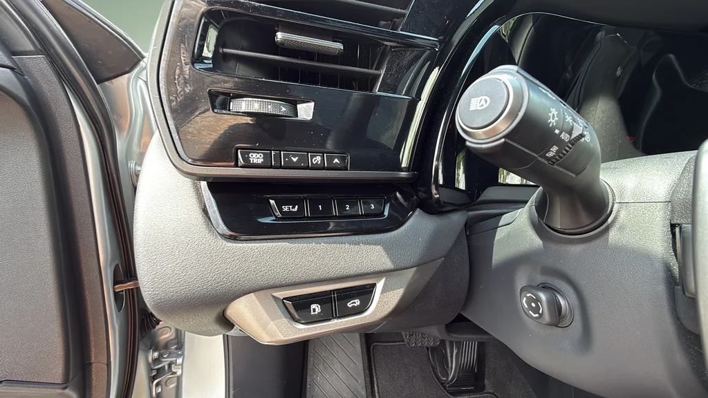 Certified Used 2023 Silver Lexus 350 Premium image 19