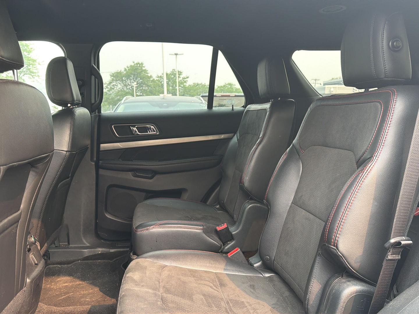Used 2018 Blue Ford XLT image 9