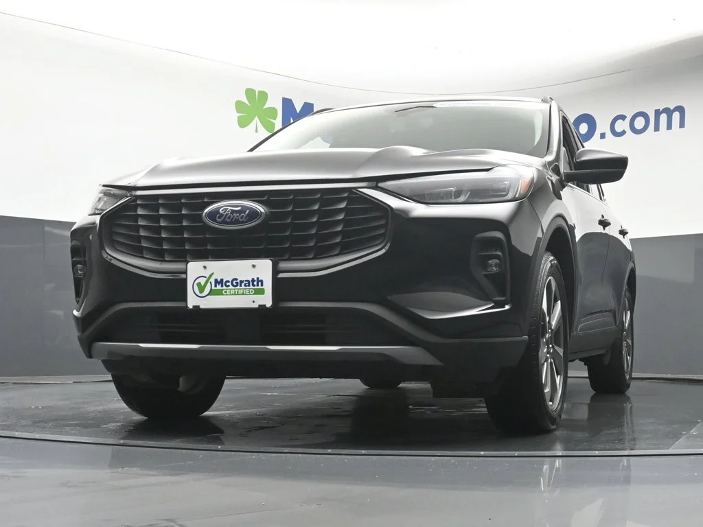 Used 2025 Black Ford Platinum image 7