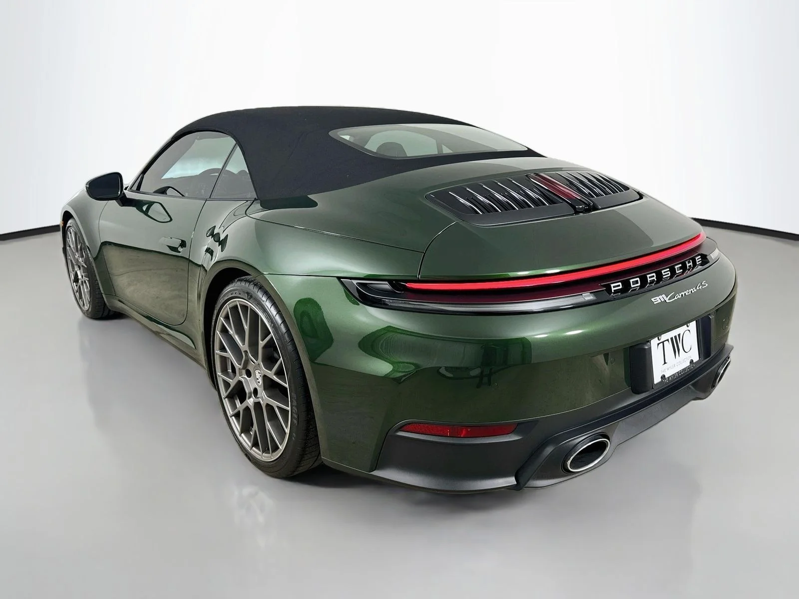 Used 2026  Porsche  image 7