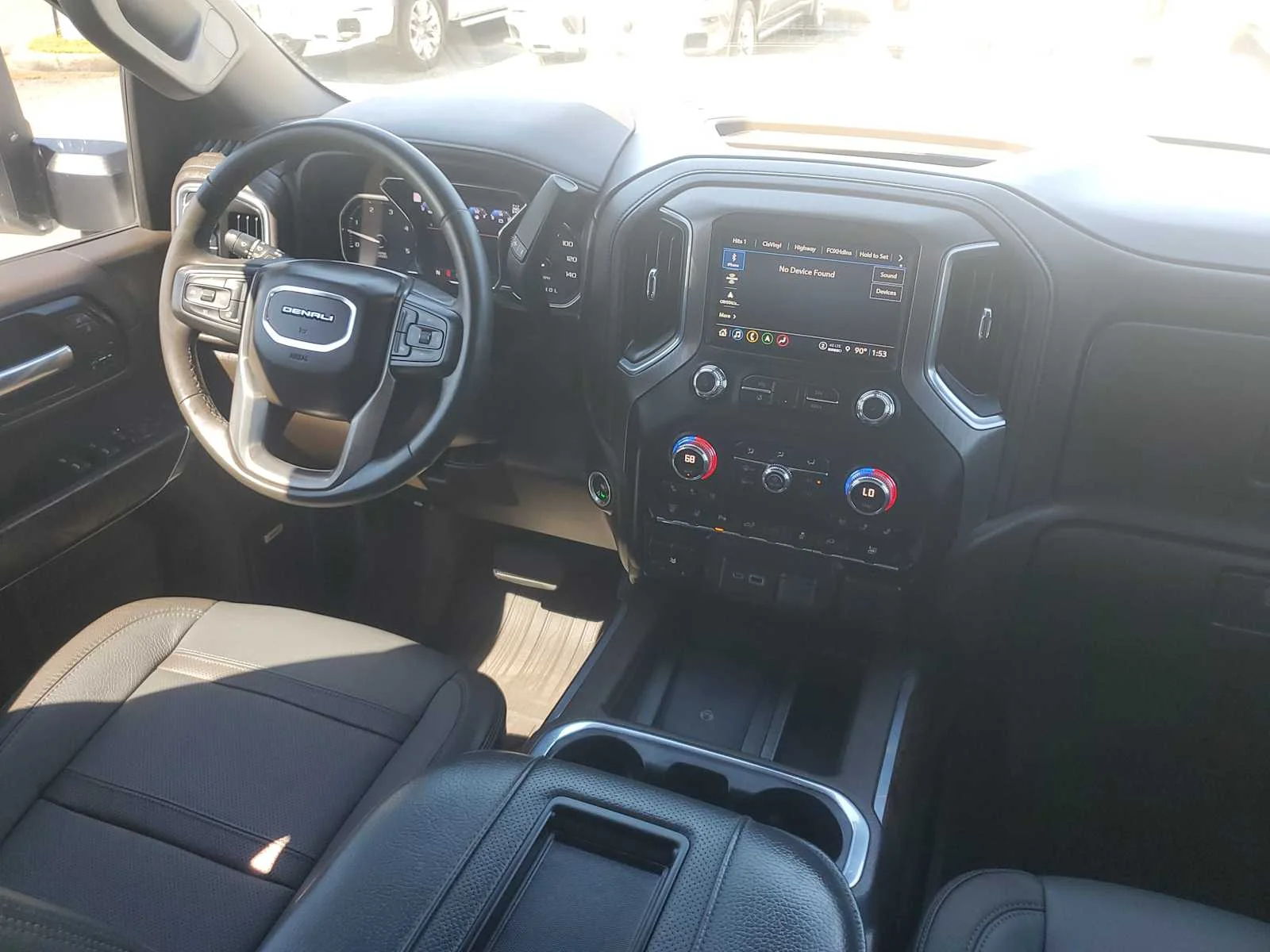 Used 2022 WHITE FROST TRICOAT GMC Denali image 17