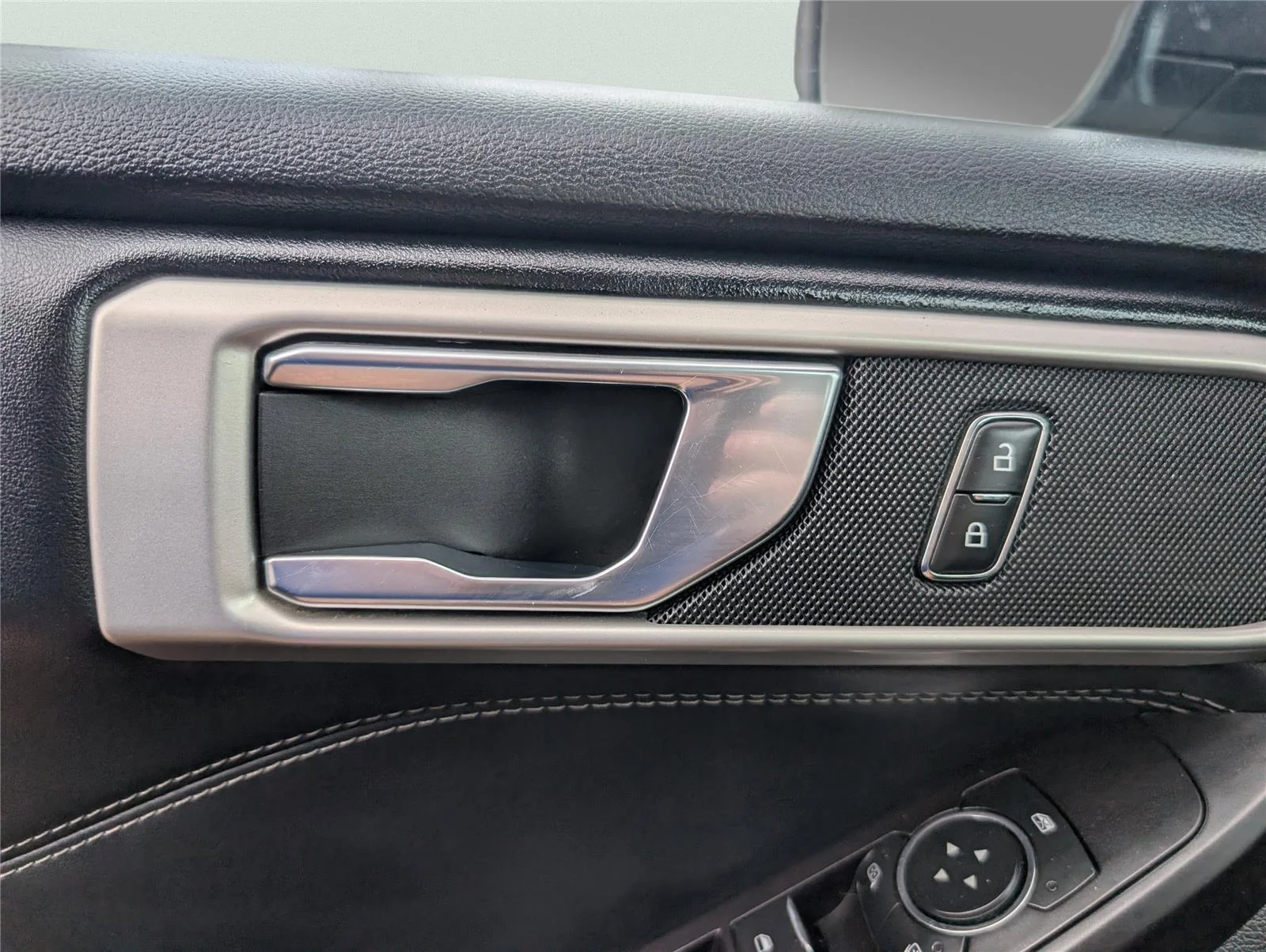 Used 2020 Iconic Silver Ford XLT image 13