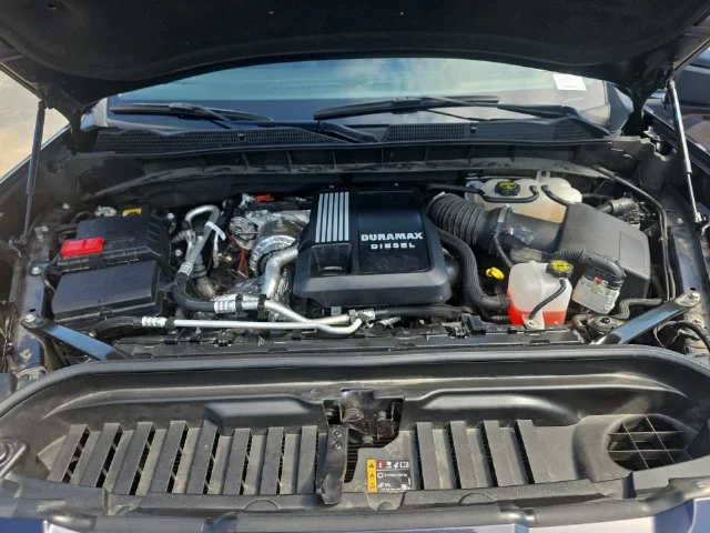 Used 2025 Silver GMC Elevation image 32