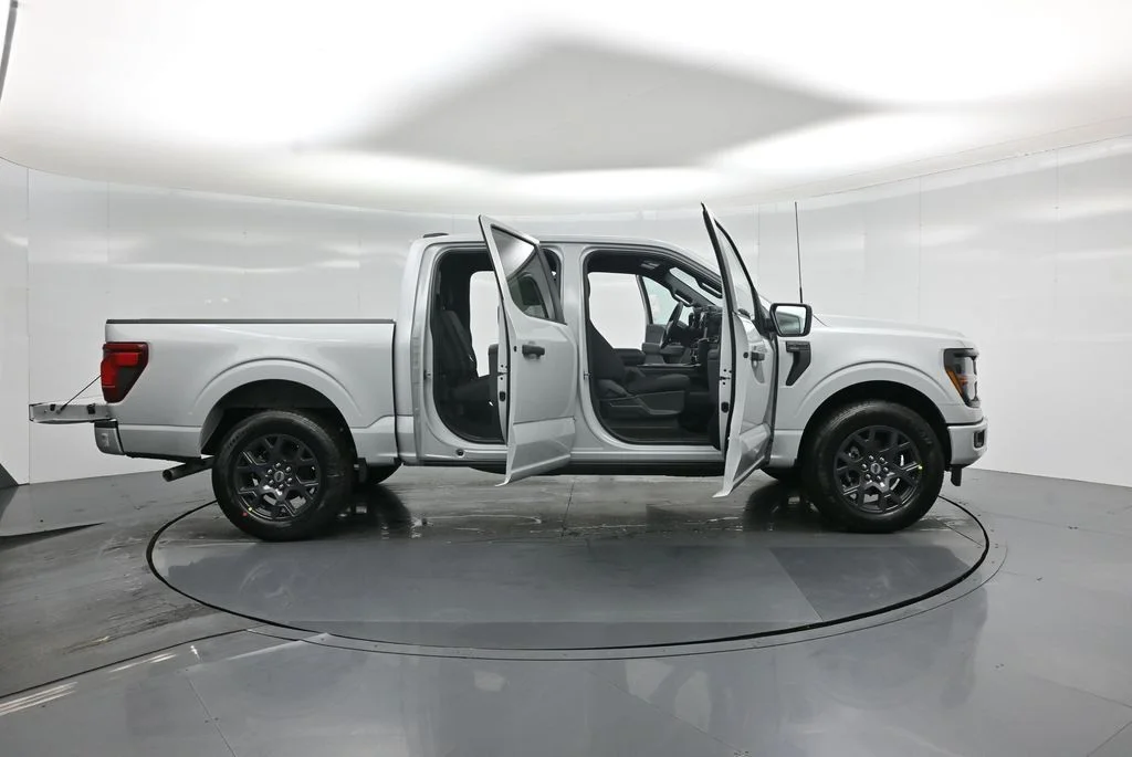 New 2026 Avalanche Ford STX image 4