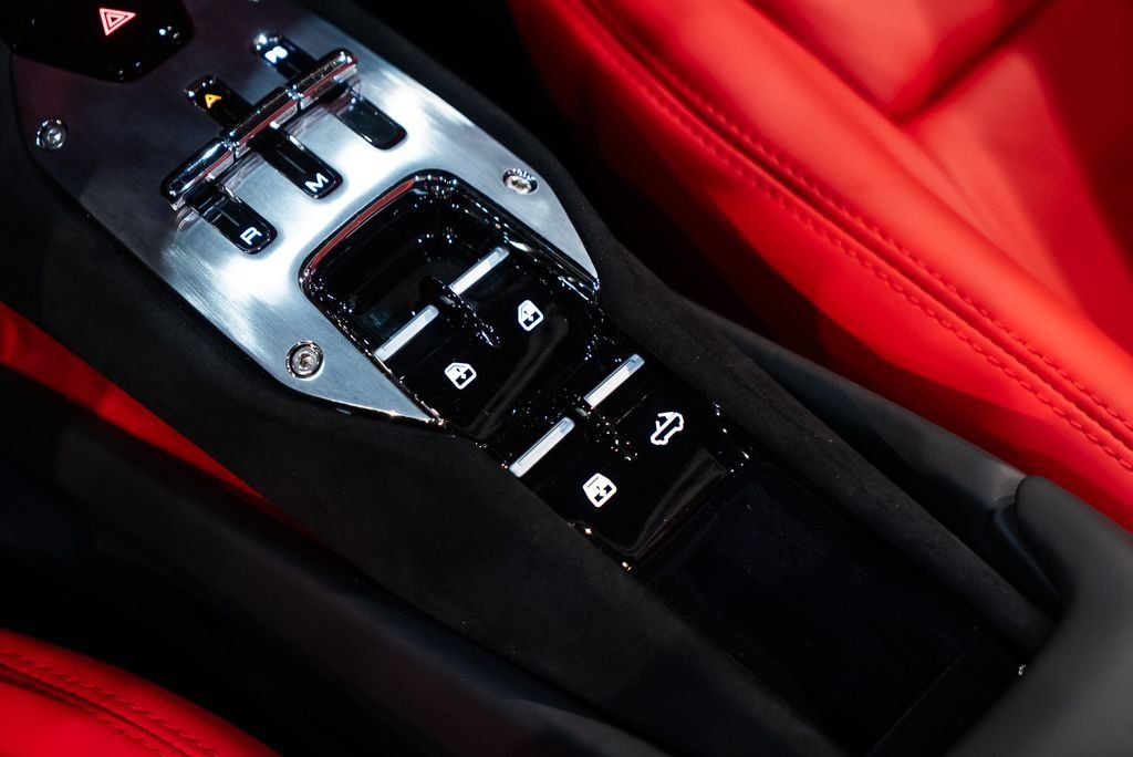 Certified Used 2025 Bianco Avus Ferrari  image 39