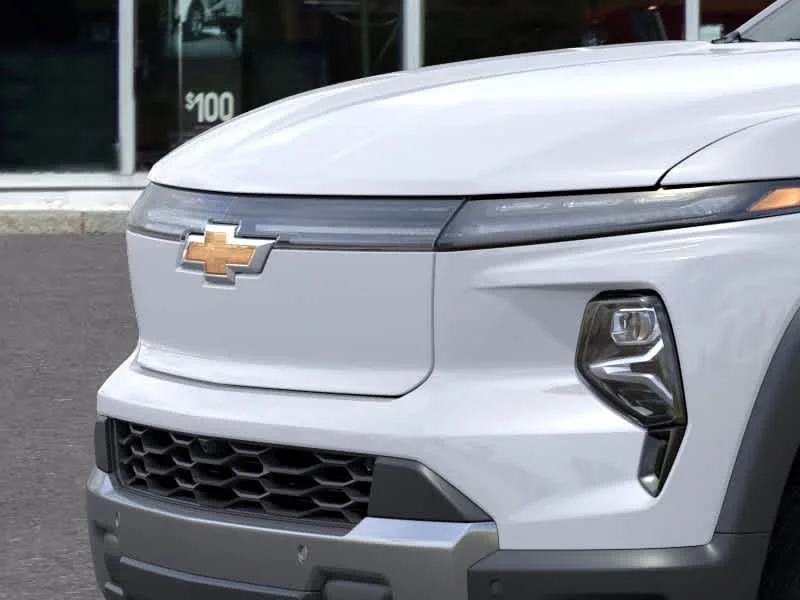 New 2026 Summit White Chevrolet LT - Extended Range image 13