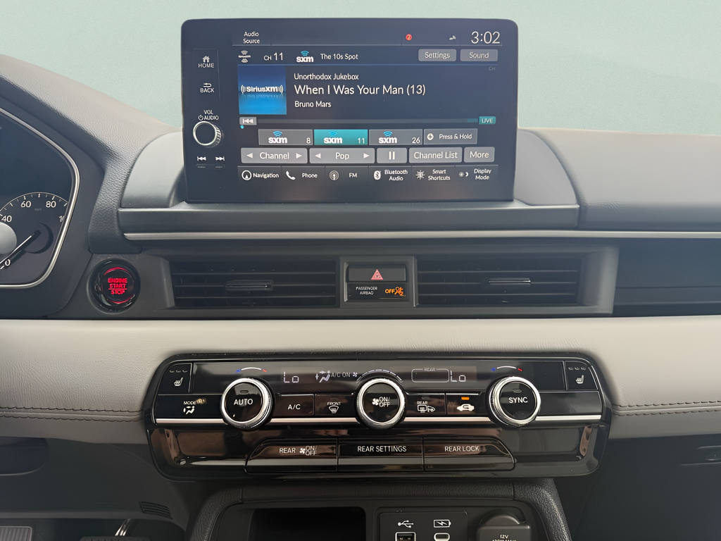 Used 2023 White Honda Touring image 17