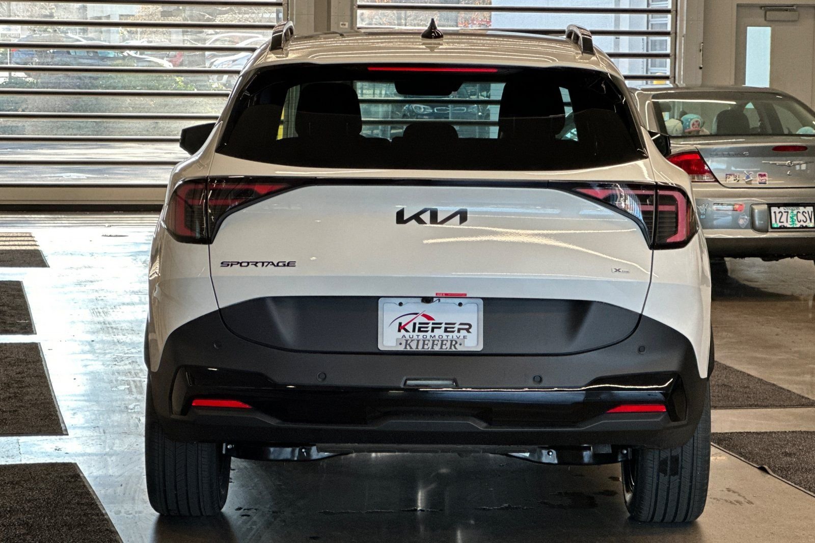 New 2026 Snow White Pearl Kia X-Line Prestige image 4