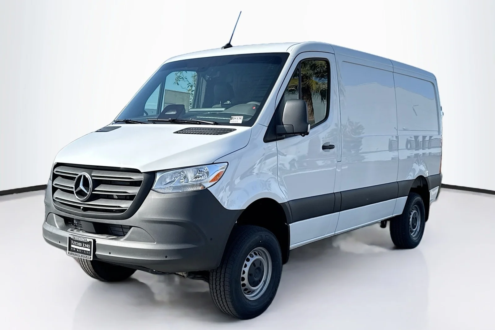 2026 Mercedes-Benz Sprinter 2500 144 WB HO AWD's photo