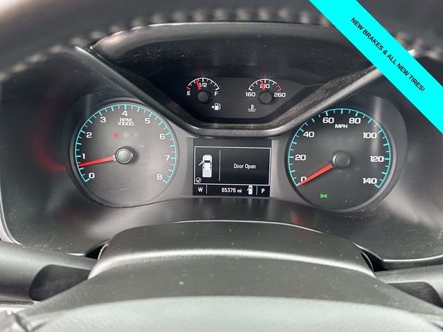 Used 2022 Gray GMC Elevation image 25