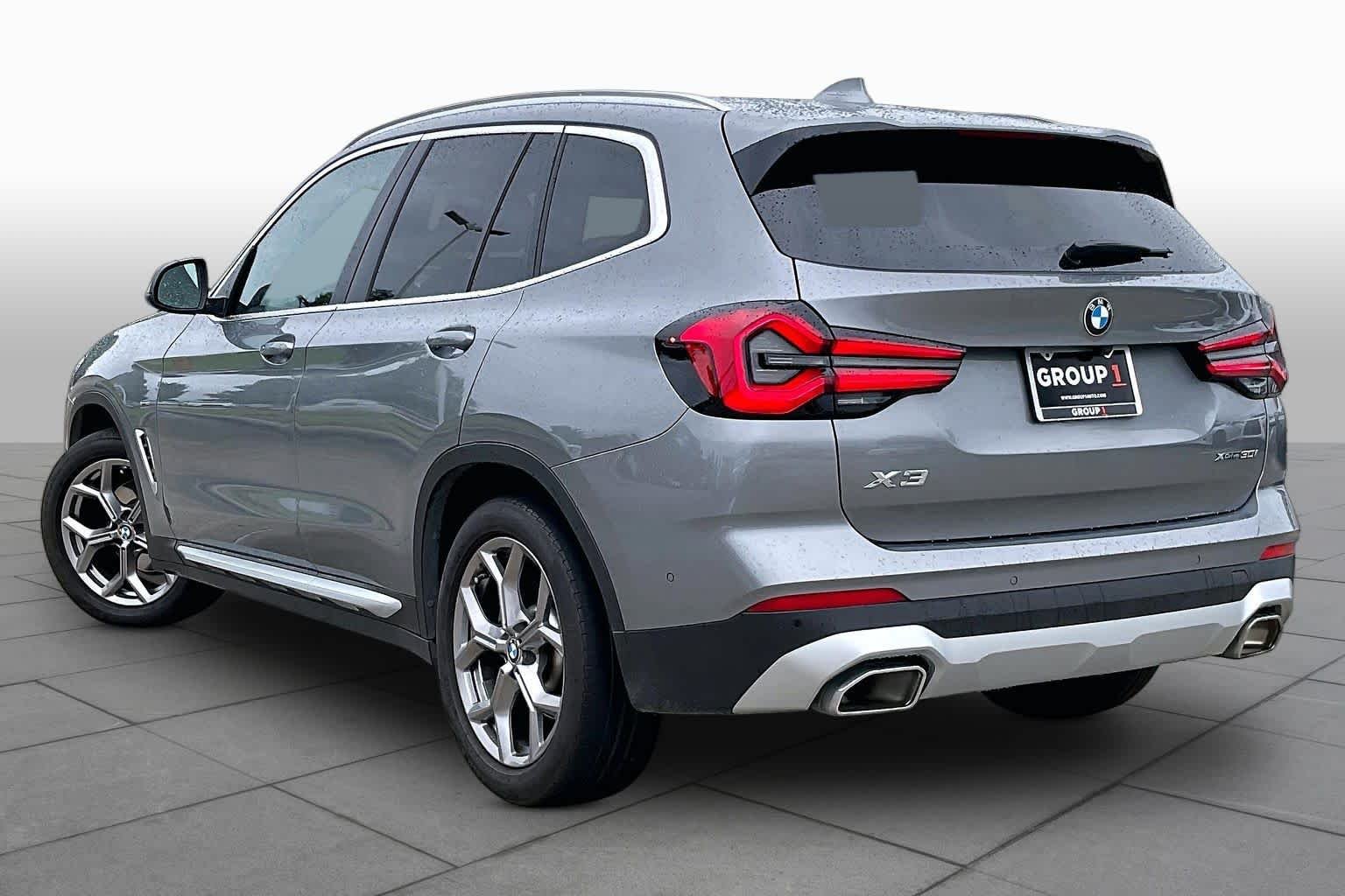 Used 2024 Skyscraper Grey Metallic BMW xDrive30i image 11