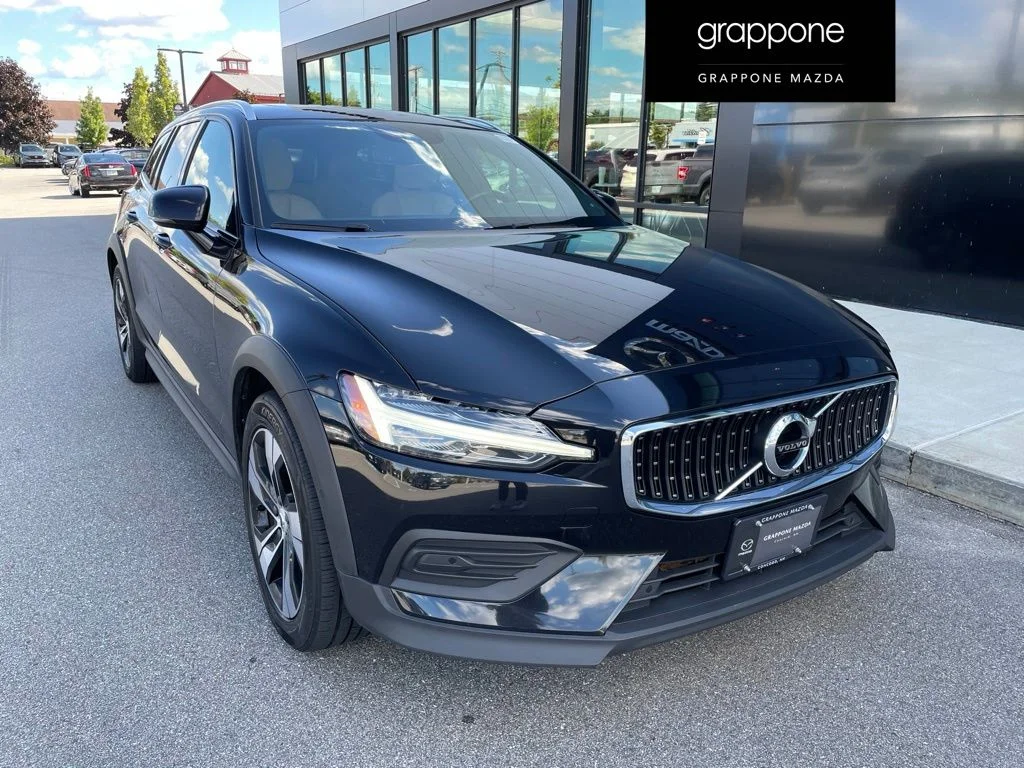 2020 Volvo V60 Cross Country Base