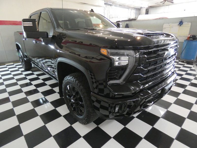 Used 2025 BLACK Chevrolet Crew Cab 159" High Country Dsl image 3