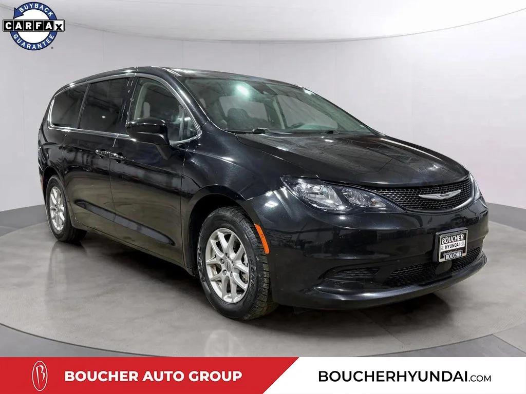 2023 Chrysler Voyager LX