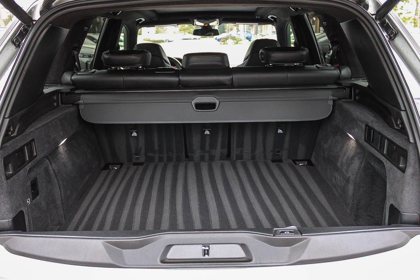 Used 2021 Donington Grey Metallic BMW Base image 22