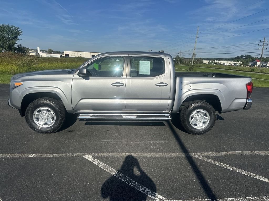Used 2018 Silver Toyota SR image 5