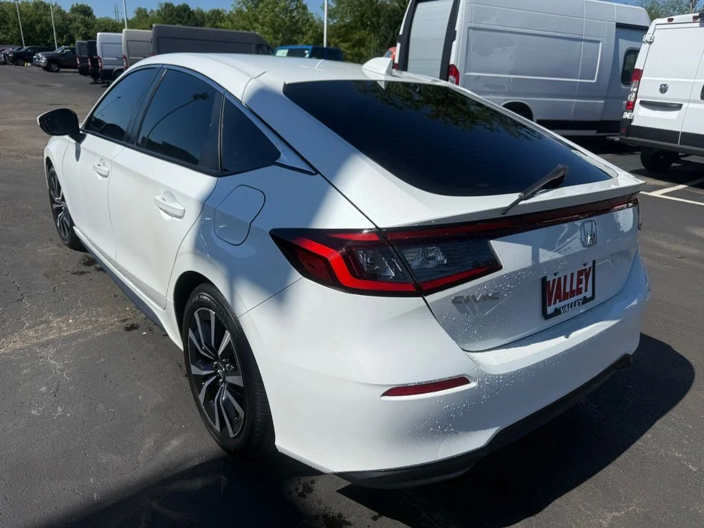 Certified Used 2022 White Honda EX-L image 5