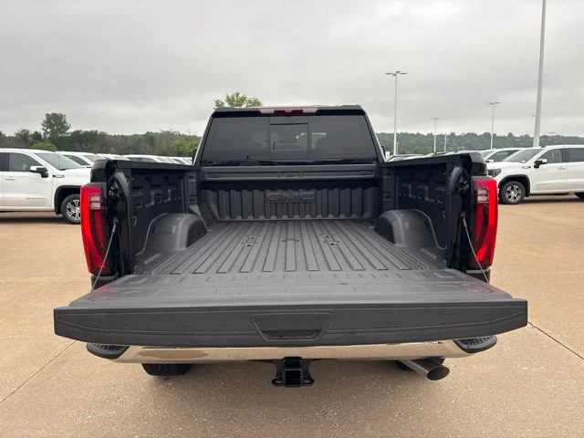 New 2026 Onyx Black GMC SLT image 5