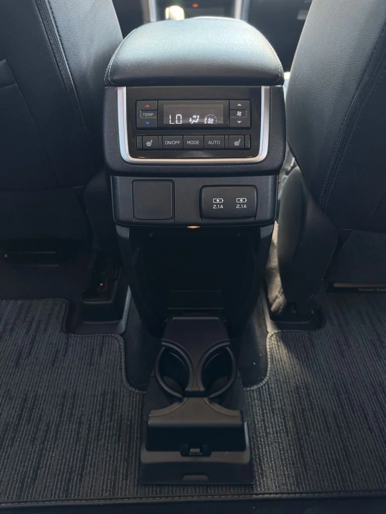 Used 2022 Silver Subaru Limited image 31