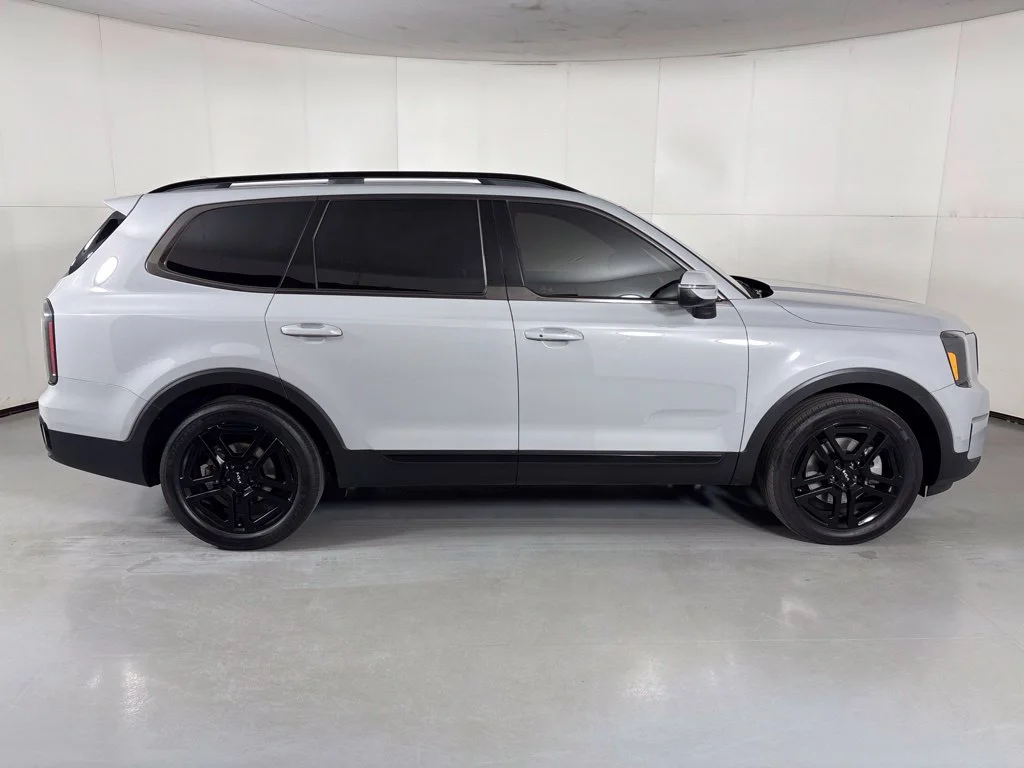 Used 2024 Gray Kia EX X-Line image 9