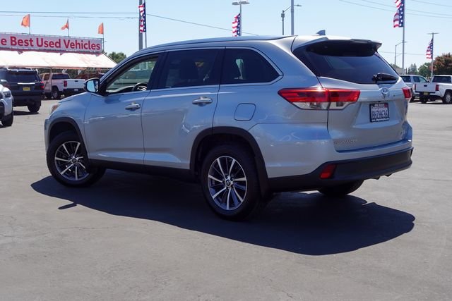Certified Used 2019 Silver Toyota XLE image 11