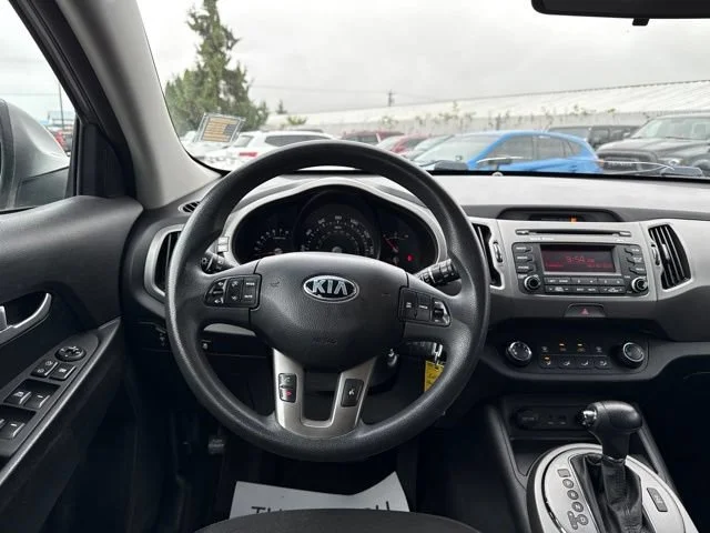 Used 2014 Mineral Silver Kia LX image 18