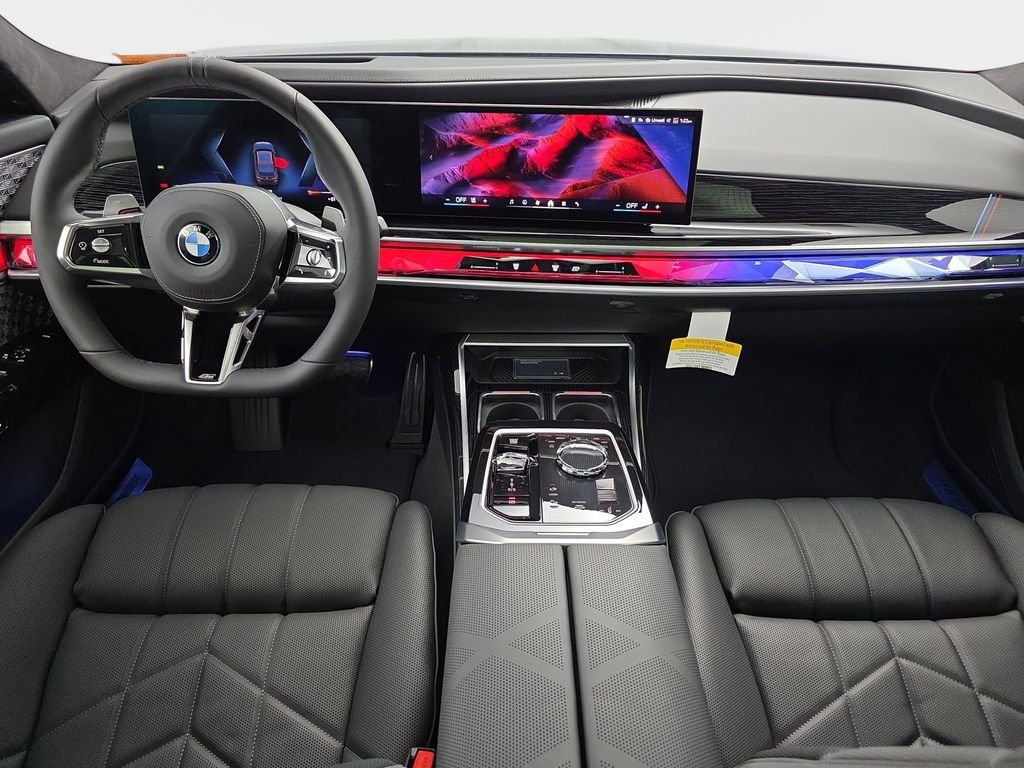 2026 BMW 7 Series 760i - Photo 10