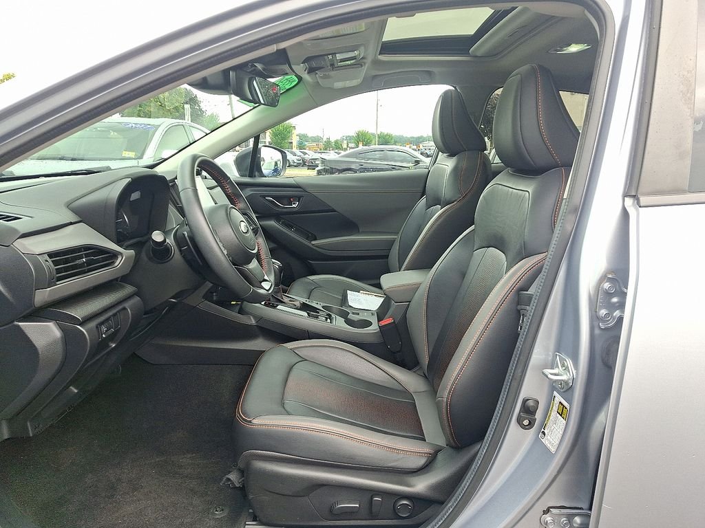 Used 2024 Ice Silver Metallic Subaru Limited image 14