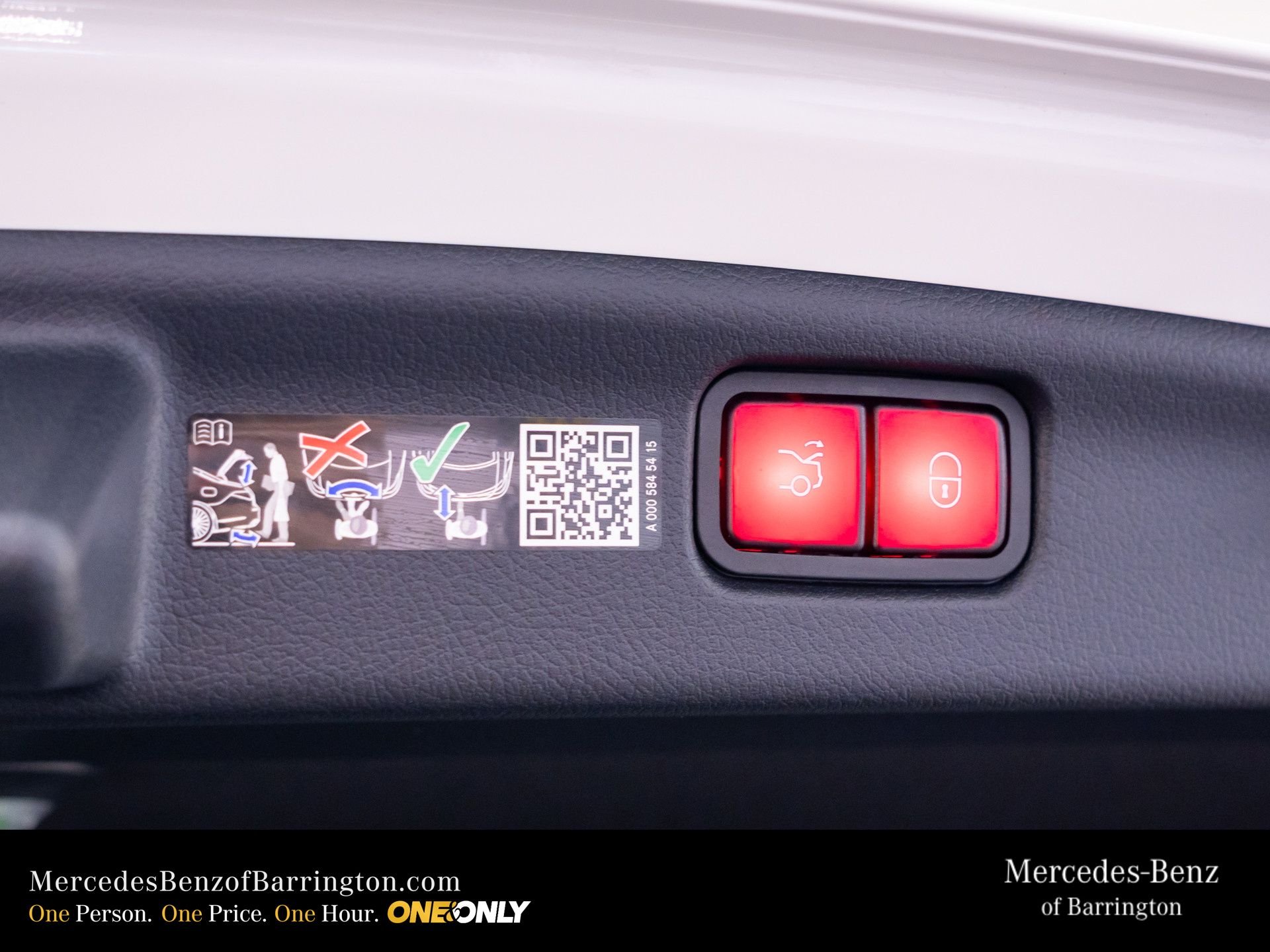 New 2026 Polar White Mercedes-Benz C 300 image 36