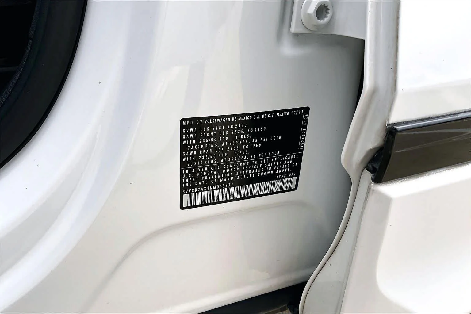 Used 2022 Oryx White Pearl Volkswagen SE R-Line Black image 33