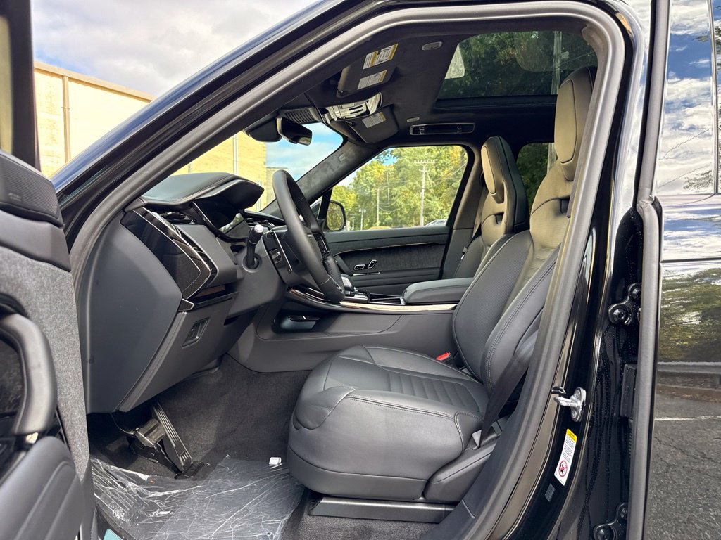 New 2027 Santorini Black Land Rover Twenty Edition image 11