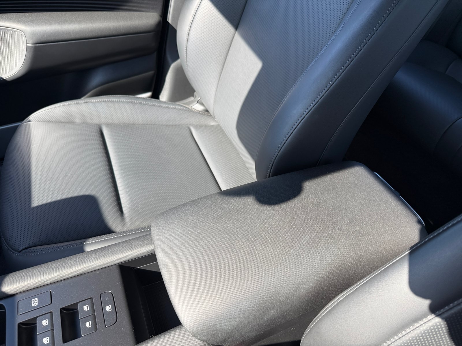 Certified Used 2024 Blue Hyundai SEL image 14