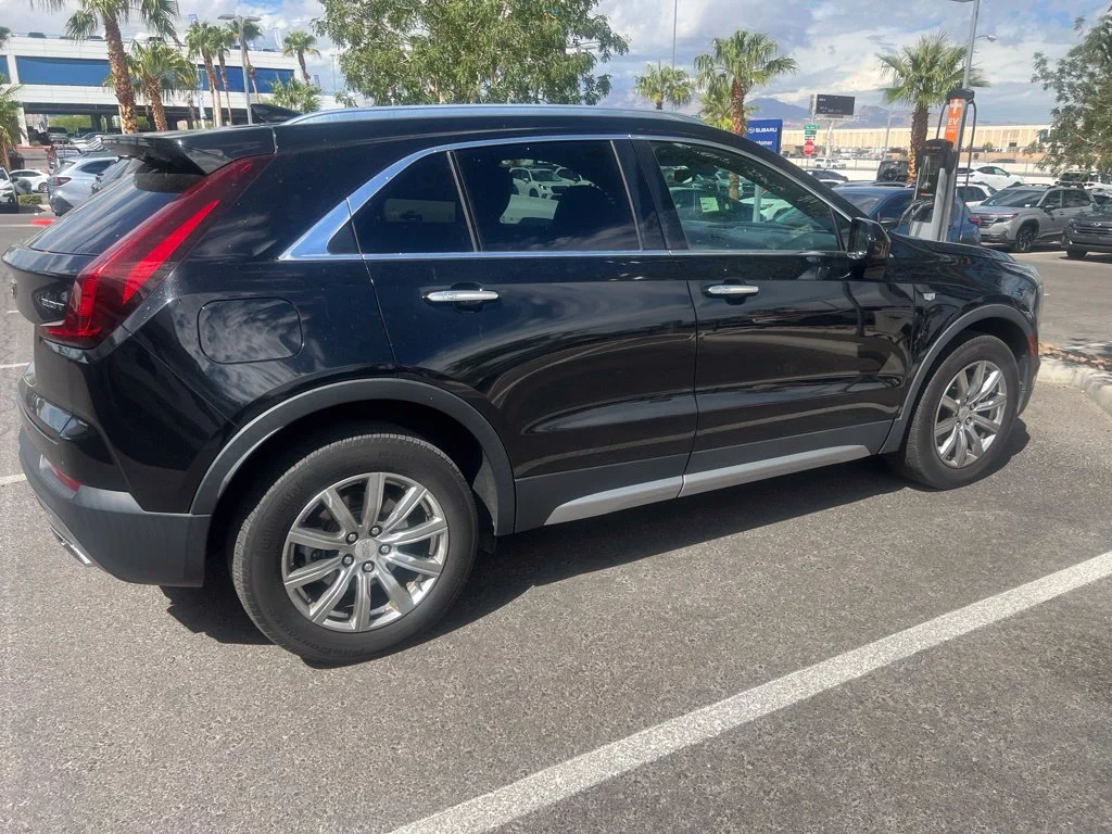 Used 2019 Black Cadillac Premium Luxury image 5