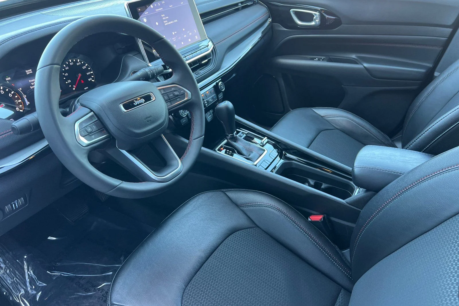 Used 2025 White Jeep Trailhawk image 7