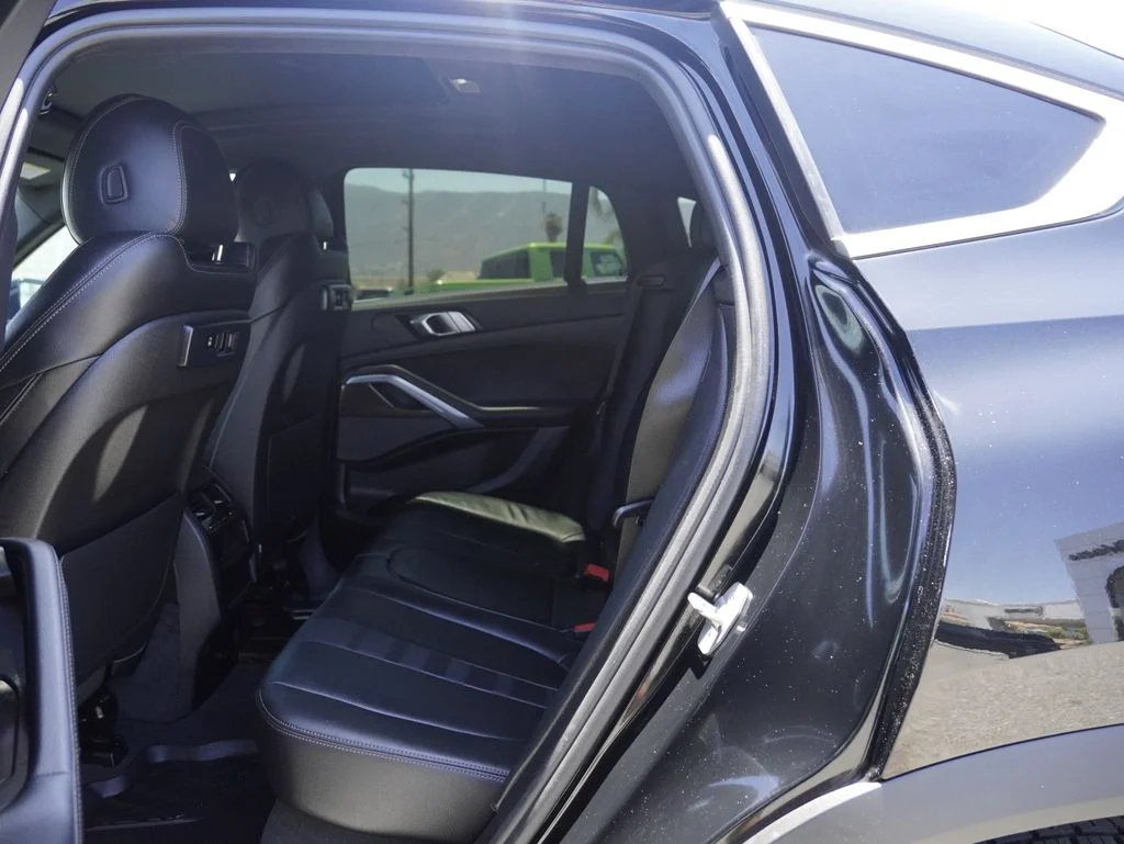 Certified Used 2022 Black BMW xDrive40i image 24