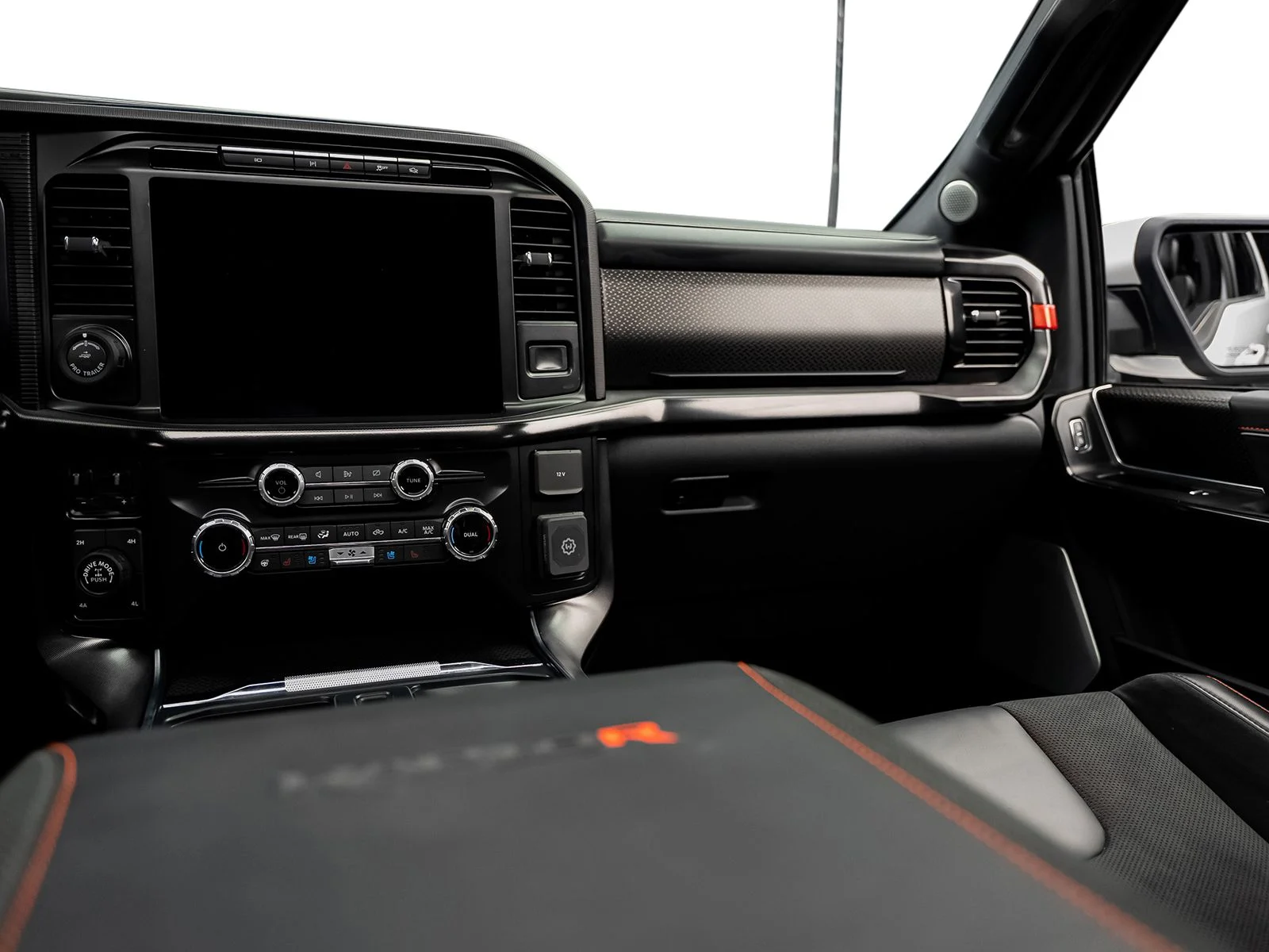 Used 2024 White Ford Raptor image 44