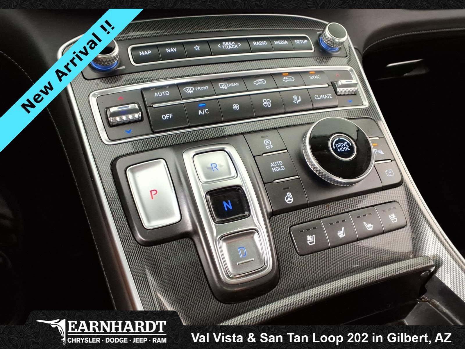Used 2022 Hampton Gray Hyundai Limited image 23