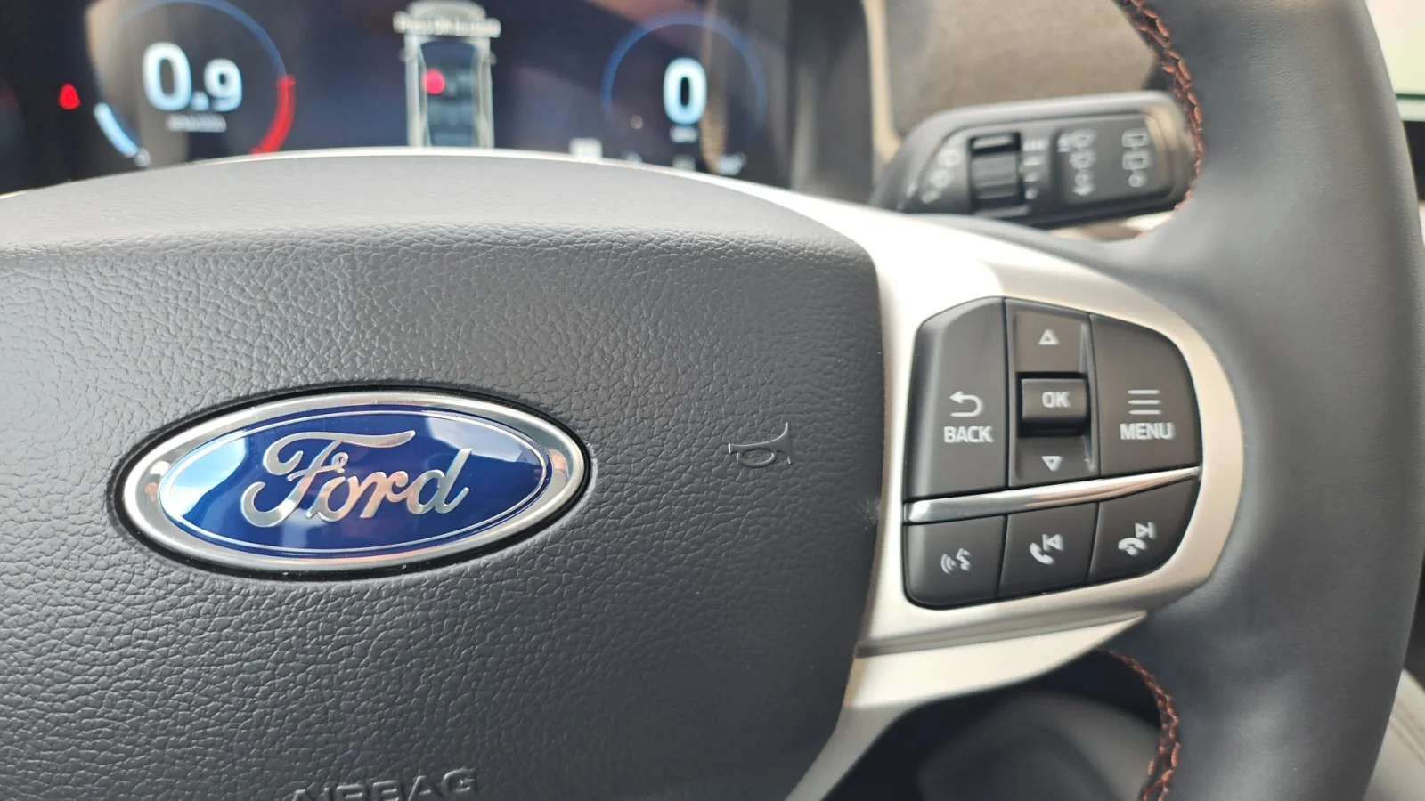 New 2026 Star White Metallic Tri-Coat Ford Active 4WD image 12