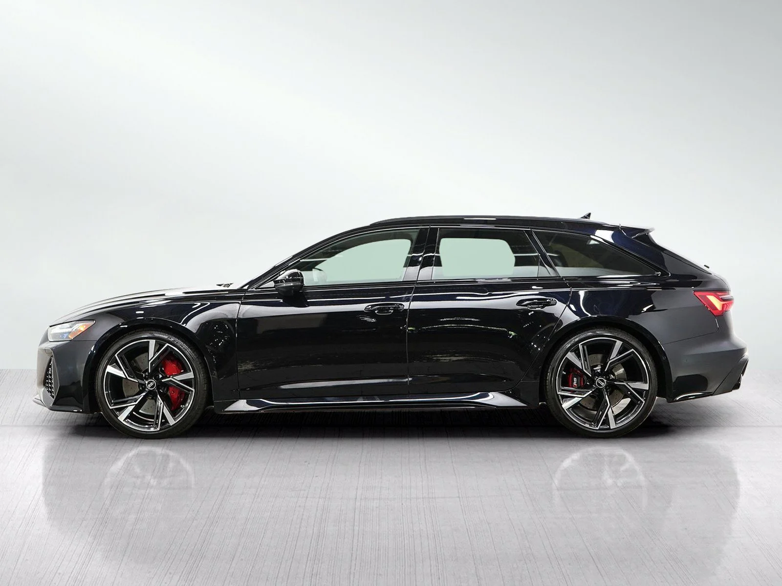 Used 2021 Audi RS6 Avant Base with VIN WUA1CAF21MN901593 for sale in Wayzata, Minnesota