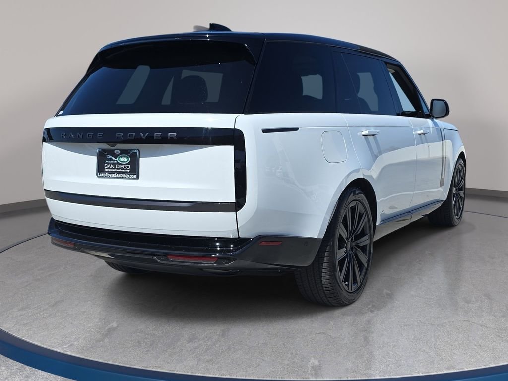 New 2026 Fuji White Land Rover SE LWB image 5