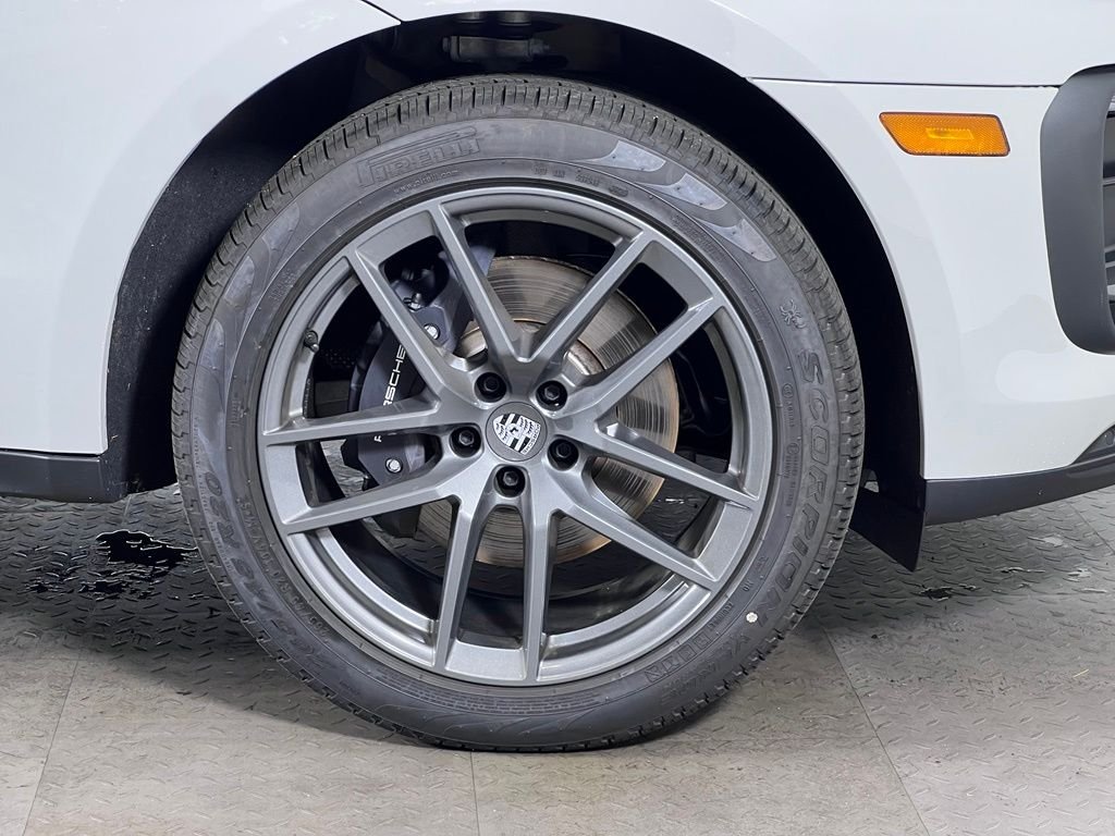 Certified Used 2026  Porsche  image 13