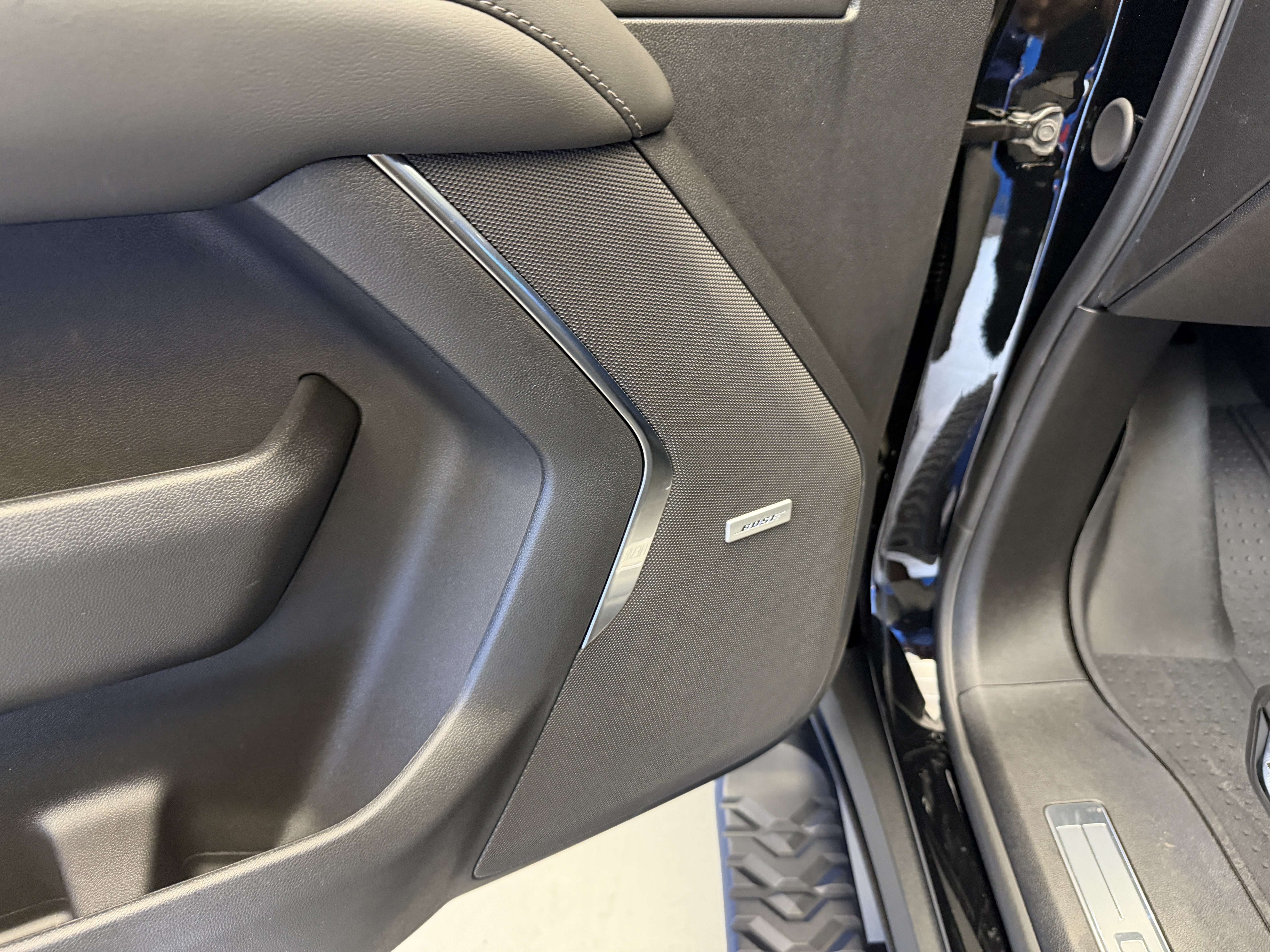 2026 Chevrolet Tahoe Z71 - Photo 12