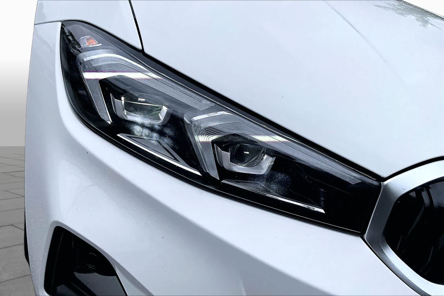 Certified Used 2025 Alpine White BMW 330i image 28