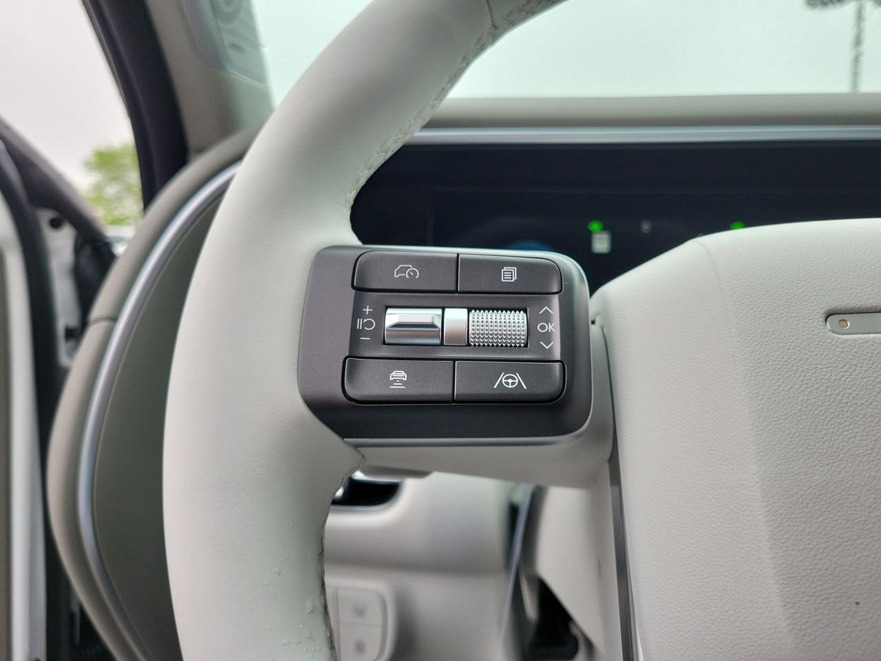 New 2026 Creamy White Pearl Hyundai Limited AWD image 23