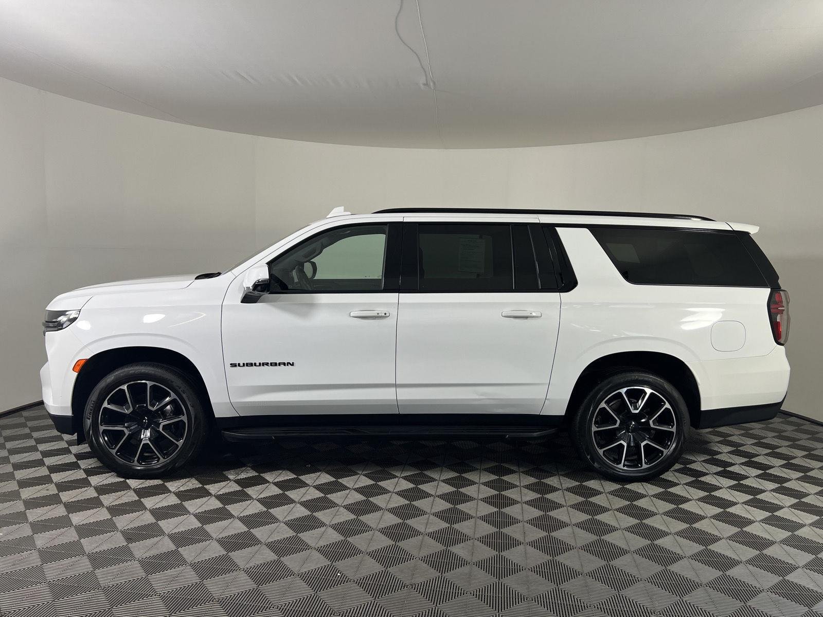 Used 2022 Summit White Chevrolet RST image 29