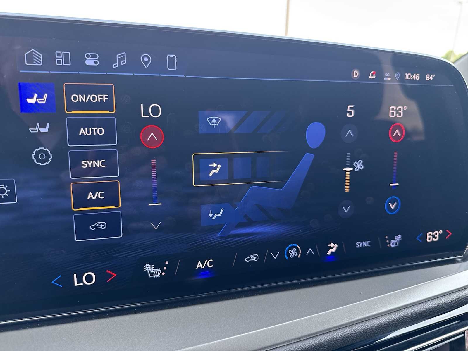 2026 Chevrolet Traverse LT - Photo 16