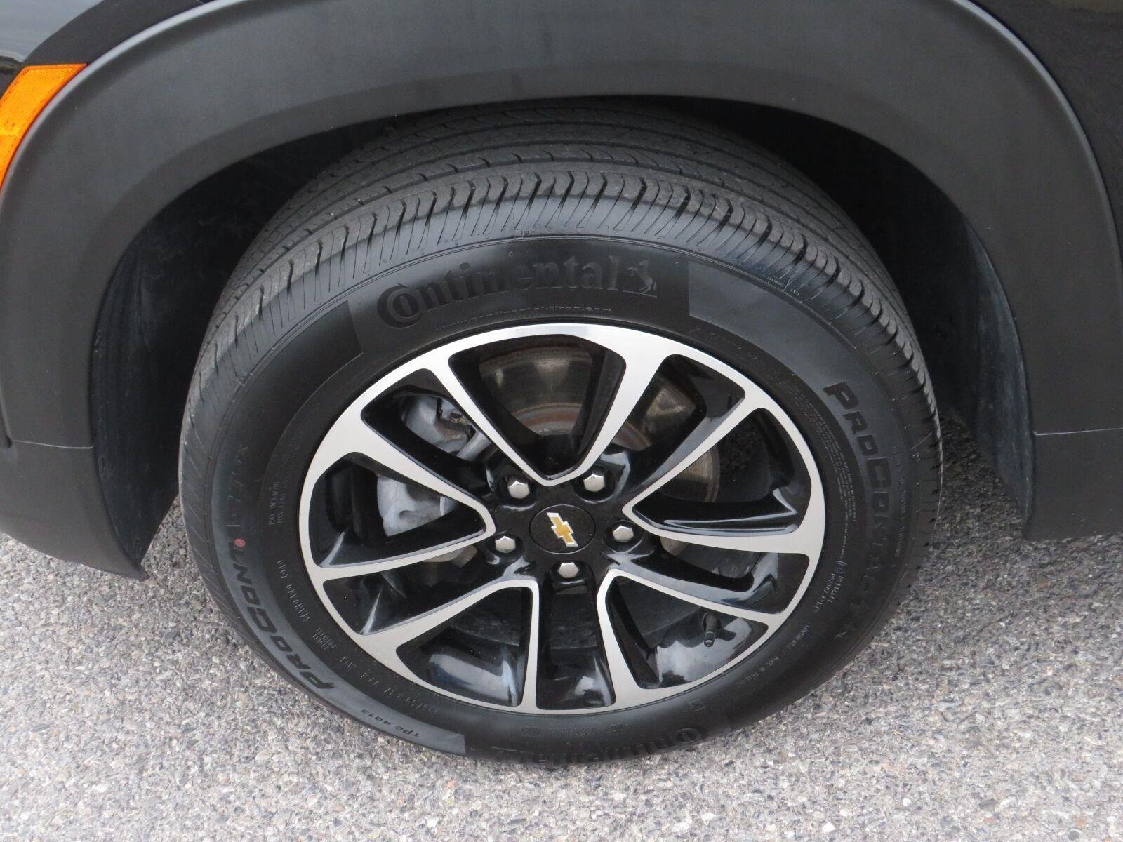 Used 2024 Mosaic Black Metallic Chevrolet LT image 14