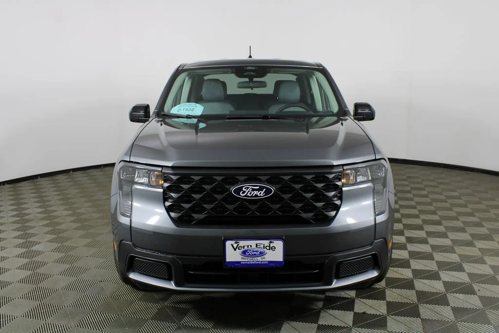 New 2026 Oxford White Ford XLT image 2