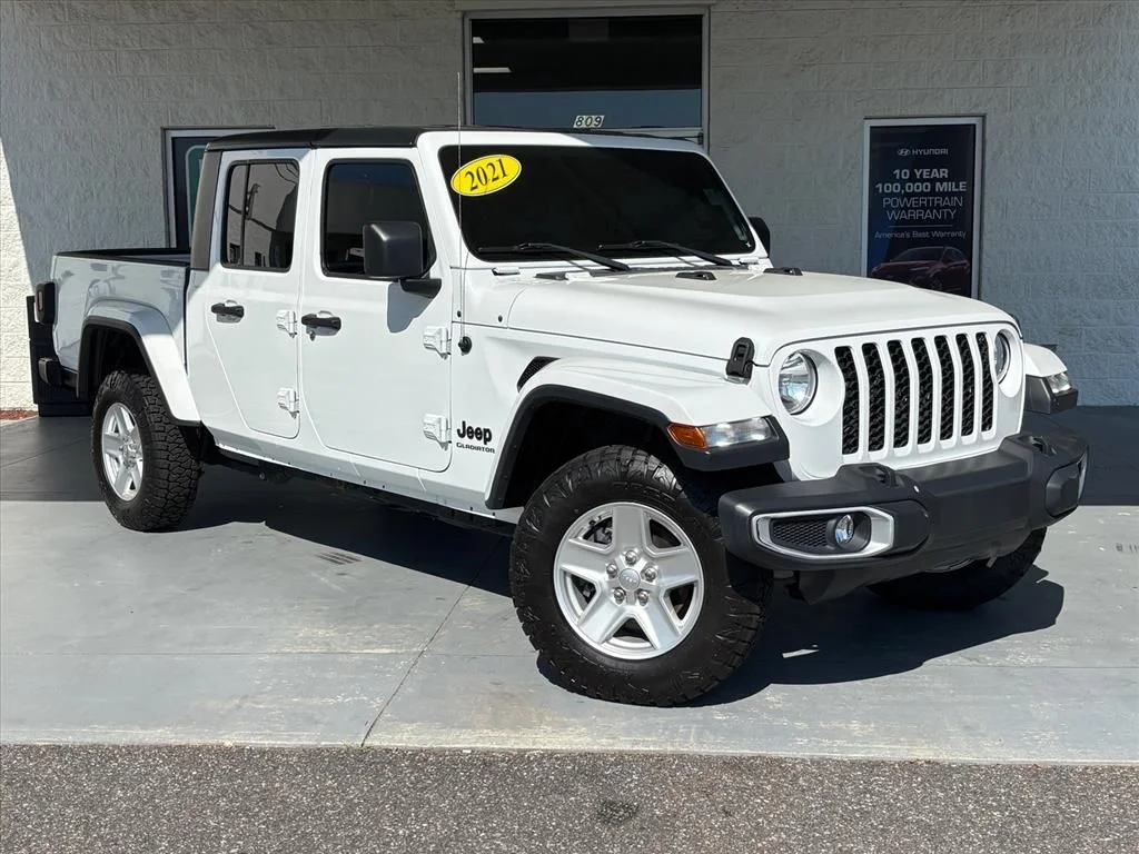 2021 Jeep Gladiator Sport S's photo
