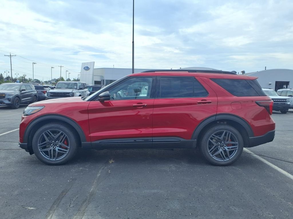 New 2026 Rapid Red Metallic Tinted Clearcoat Ford ST image 3